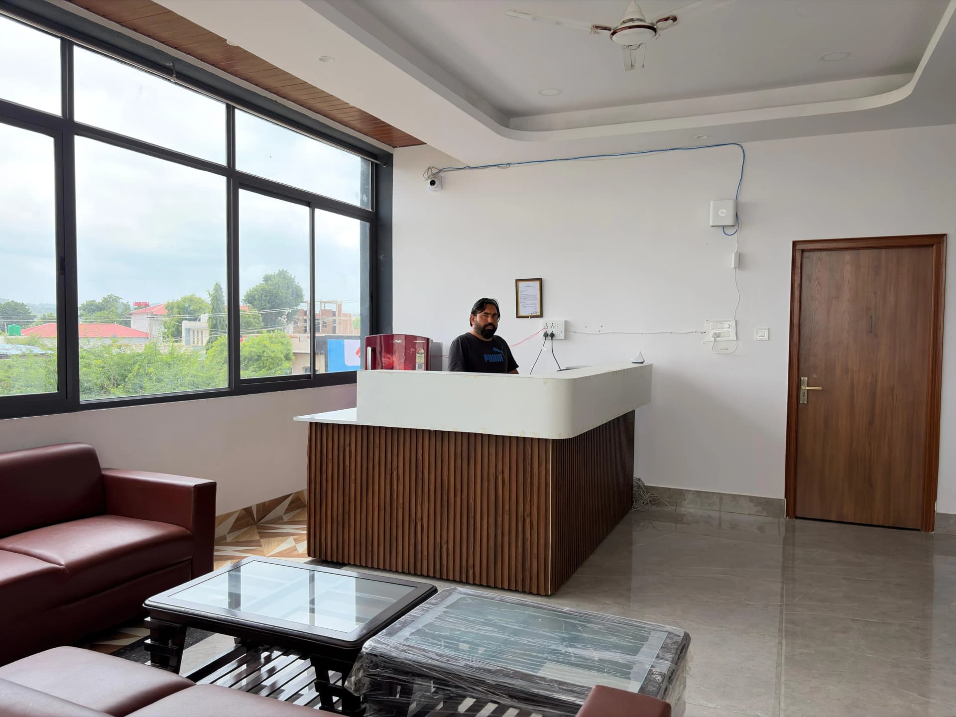 Hotel Prince Palace Udaipur - Front Desk & Assistance